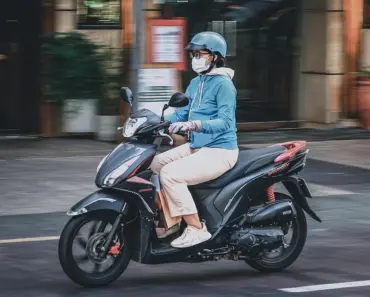 7 Daily Habits Holding You Back From Your Best