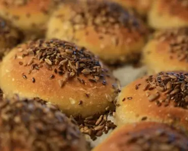 7 Ways to Grow Your Own Flaxseeds at Home