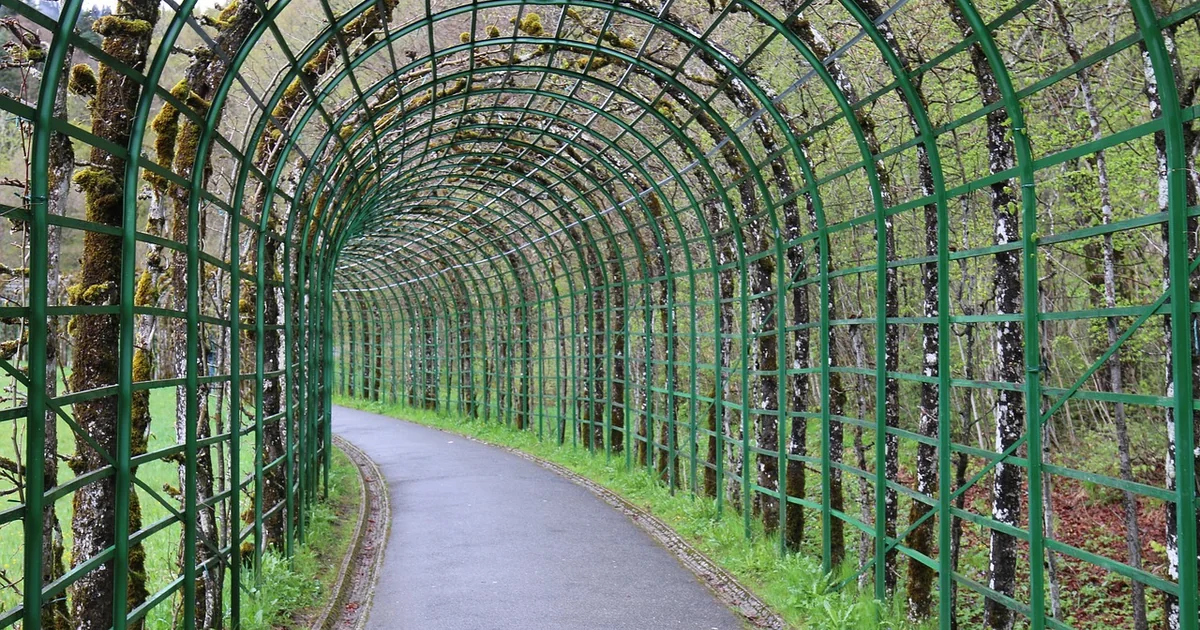 spring garden layout