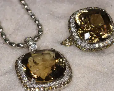 13 Antique Jewelry Trends Defining 2026