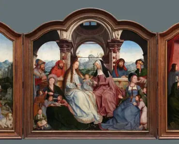 Anne Hathaway’s See-Through Susan Fang Minidress Carries ‘Lucky Clovers’