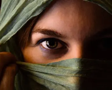 7 Hidden Thinking Traps that Drain 96% of Your Potential in Life