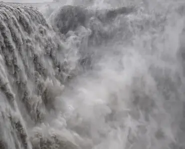 7 Powerful Quotes to Help You Let Go and Thrive in a World Beyond Your Control