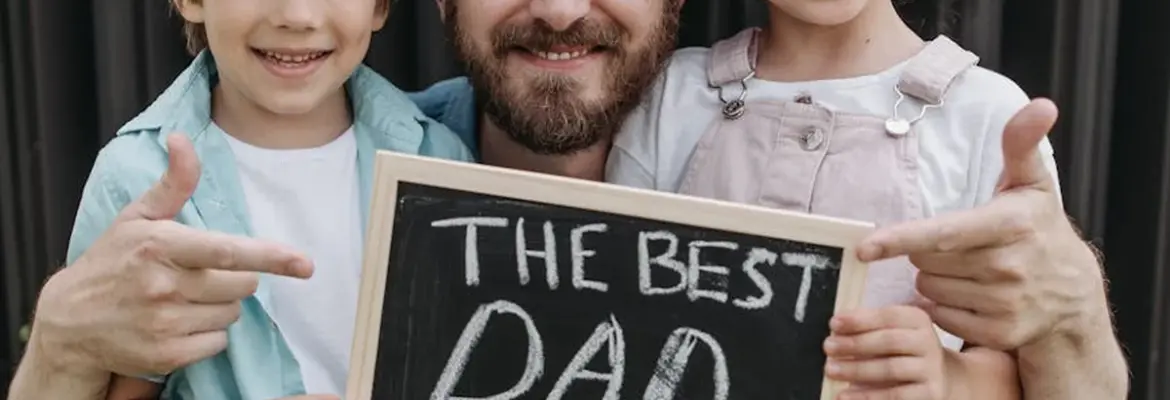 Best (and Worst) Colors to Attract Birds to Your Yard