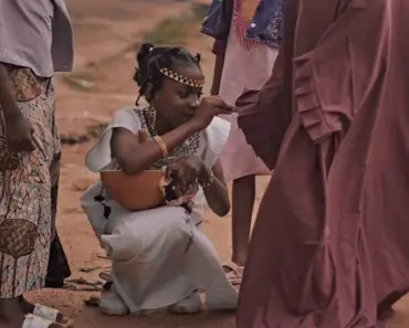 7 Unforeseen Consequences When the Strong Friend Finally Asks for Help