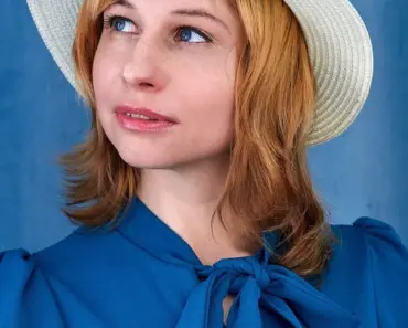 ALDI’s New Outdoor Rugs Turn a Backyard From Drab to Fab