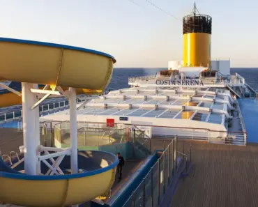 Selena’s Secret: 5 Sandals to Help You Transition Your Jeans to Spring