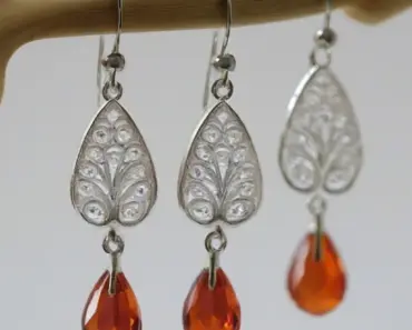 How to Make Earrings – Pretty Drop Dangles