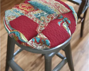 How to Make New Cushion Covers for Wood Bar Stools