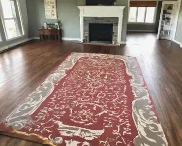 How To Paint a Rug on a Hardwood Floor