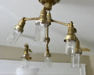 How To Update a Brass Light Fixture with Spray Paint