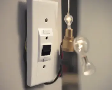 Install a Dimmer Switch Socket on Any Lamp in Minutes