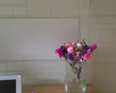 My New Way to Arrange Flowers My New Way to Arrange Flowers