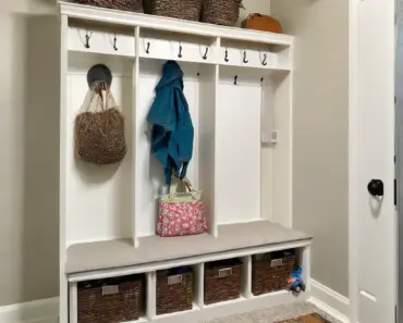 Organized Mudroom Reveal!