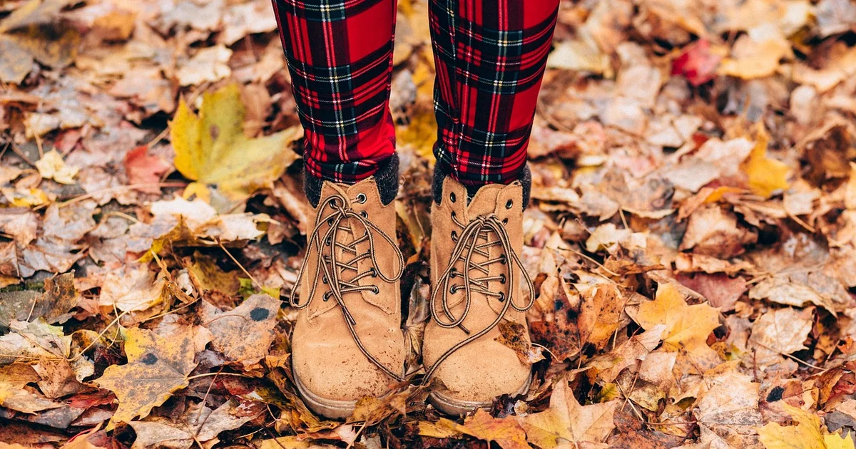 shoes with capri pants