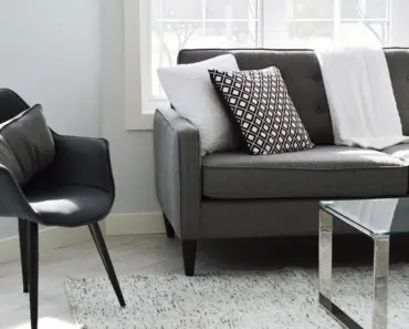 5 Designer Tips for Dreadful Gray New-Build Floors