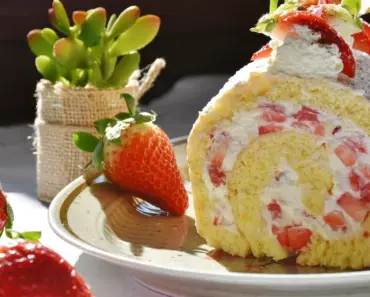 7 Steps to an April Strawberry Reset for Bigger, Sweeter Fruit