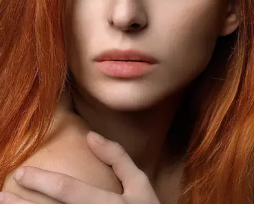 11 Items Julianne Goldmark Loves for Glassy Skin & Strands 11 Items Julianne Goldmark Loves for Glassy Skin & Strands