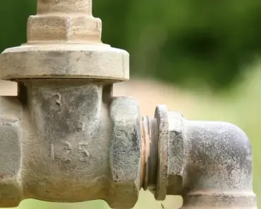 5 Steps to Install a Drip Irrigation System 5 Steps to Install a Drip Irrigation System