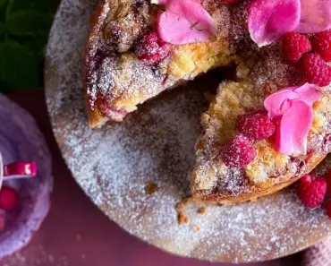 7 Tips to Make Sugared Flowers & Decorate Desserts