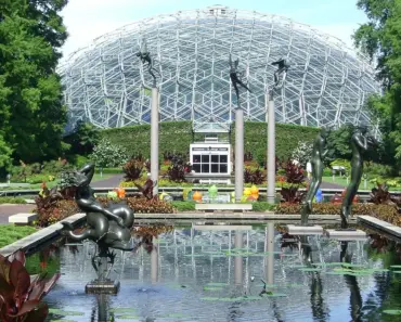 7 Secrets of Margaret’s St. Louis Spring Garden