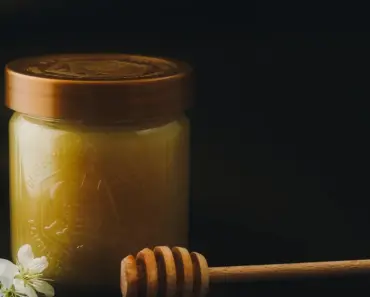 7 Ways Designers Made Honey-Toned Wood Chic