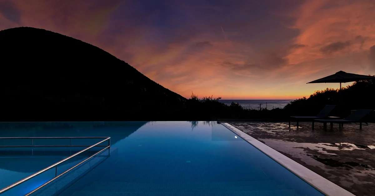 cloudy pool water