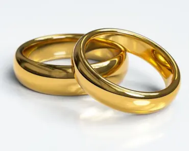The Coolest People I Know Are Breaking Dated Jewelry Rules in 2026 The Coolest People I Know Are Breaking Dated Jewelry Rules in 2026