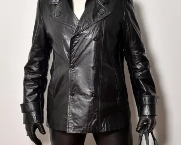 5 Chic Ways to Wear Black Trousers and a Jacket