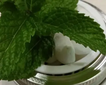 9 Clever Ways to Reuse Old Mason Jars and Save Money