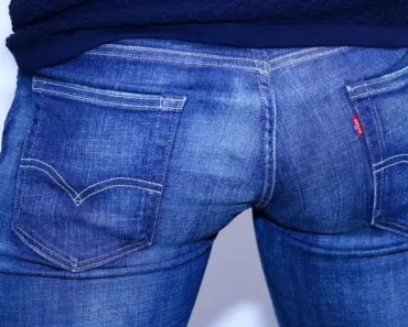 5 Reasons Alexa and Molly Swapped Jeans for Denim Capris