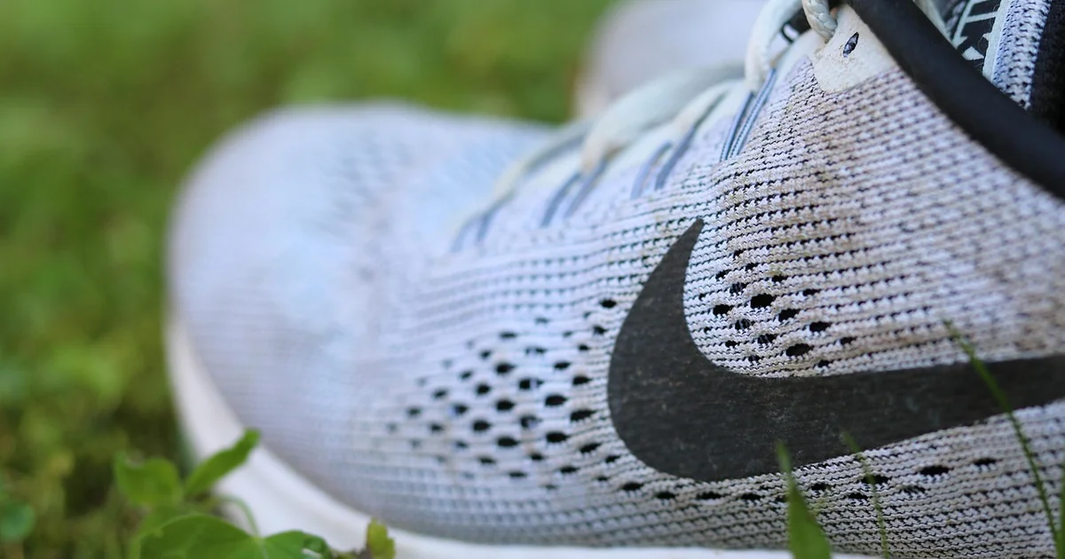 grey shoes trend