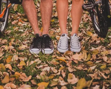 These 7 Best Zappos Sneakers and Sandals for Spring