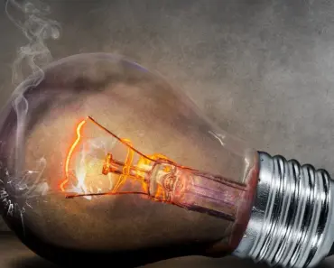 7 Best Light Bulbs for Bathrooms of 2026