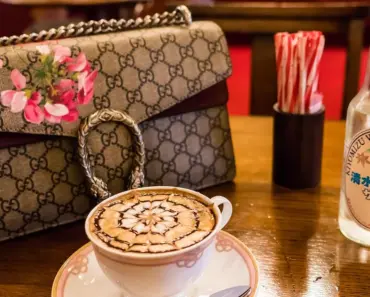 Parisians’ Secret: 7 French Handbag Brands They Actually Wear Parisians’ Secret: 7 French Handbag Brands They Actually Wear
