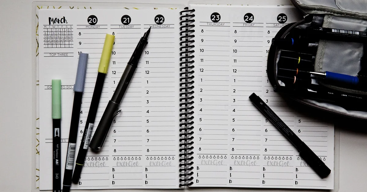 weekly cleaning schedule