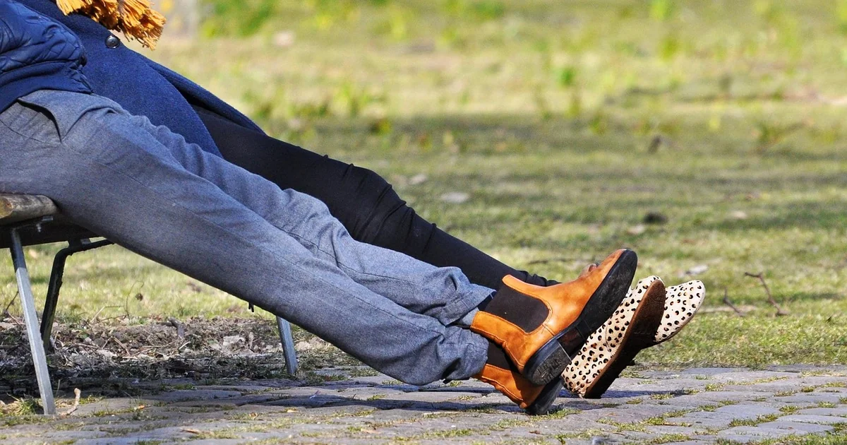 wide leg pants shoes