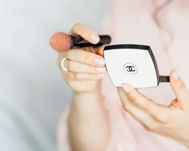 5 Chanel Mermaid-Inspired Manis About to Go Viral
