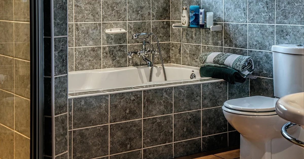 prefab vs tiled shower