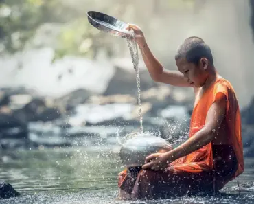 Meet Maderoterapia: The Game-Changing Colombian Wellness Ritual