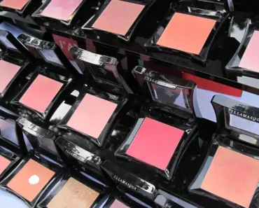 9 Makeup Products Zendaya Actually Uses