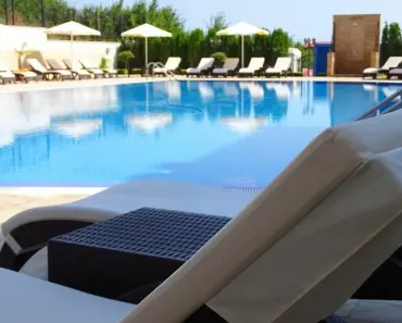 7 Best Outdoor Recliners to Instantly Elevate Your Yard