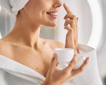 Gillian Anderson’s Skincare, Makeup, and Knowing Your Worth
