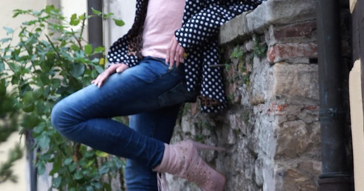 light jeans ankle boots