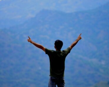 How to Improve Myself Everyday: 15 Simple Daily Habits That Work