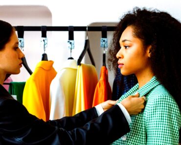 How to Become a Personal Stylist: Costs, Incentives, and Requirements How to Become a Personal Stylist: Costs, Incentives, and Requirements