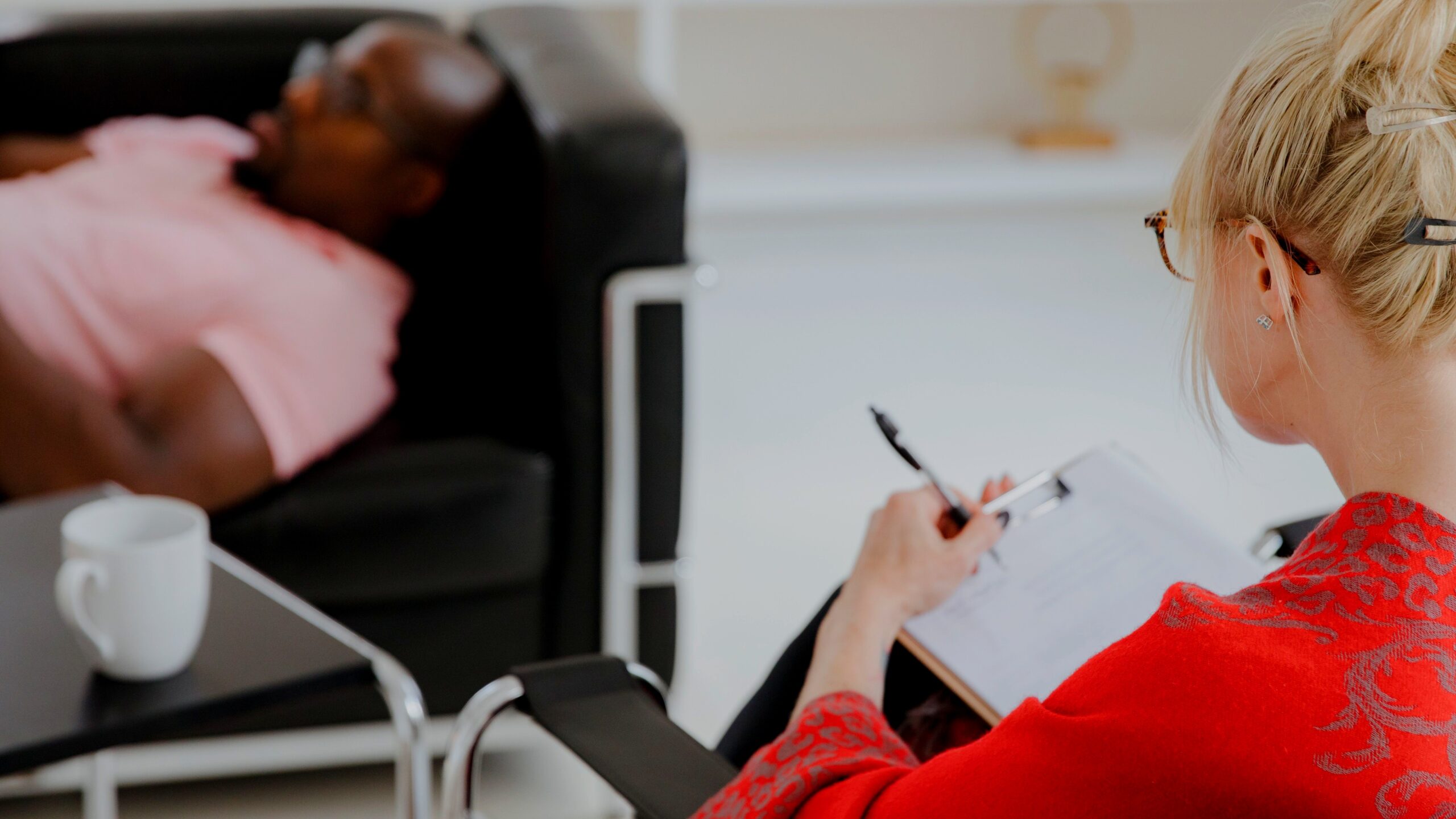 A therapist for avoidant attachment style working with a couple on emotional safety and connection