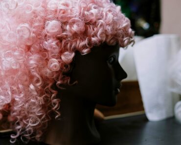 1950s Style Wig Guide: Beehive, Rockabilly, Housewife & More