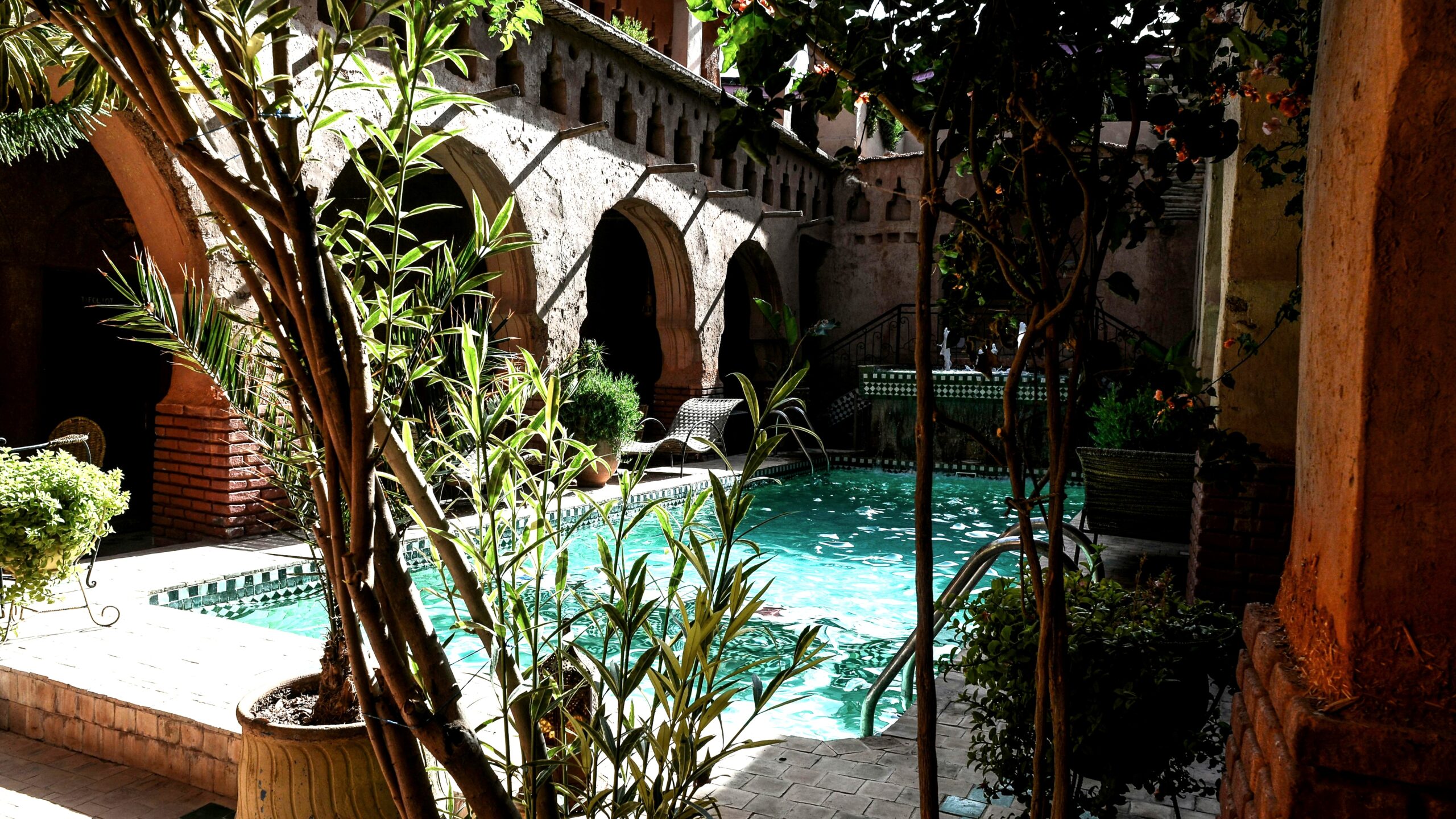 Pool gardens landscaping ideas with modern and tropical design elements