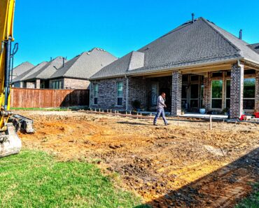 How Outdoor Living Spaces Contractors Create Year-Round Functionality How Outdoor Living Spaces Contractors Create Year-Round Functionality